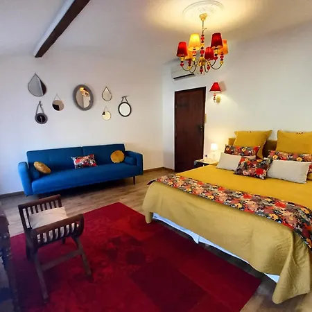 Couette-café Particulier Payan Champier 4*