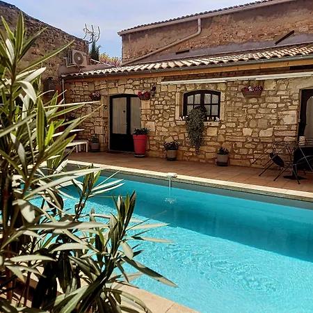 Payan Champier Oda ve Kahvaltı Saint-Paul-Trois-Châteaux